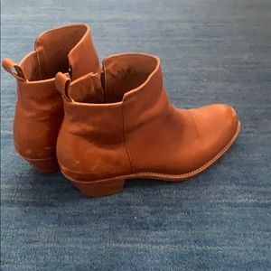 Adelante Granada Light Brown Leather 9